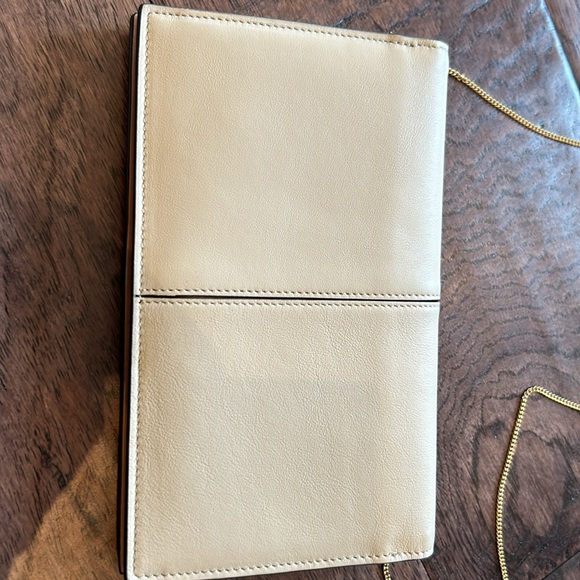 Authentic Gorgeous Timeless Fendi Peekaboo Crossbody Wallet on Chain - Picture 9 of 9